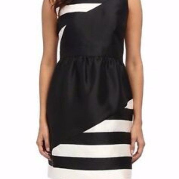 NWT ivy+blu Black & White Fit and Flare Sleeveless  ShortParty Dress Sz 6 - Picture 2 of 8